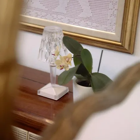 Dimora Vittoria - Maggiore Casalzuigno