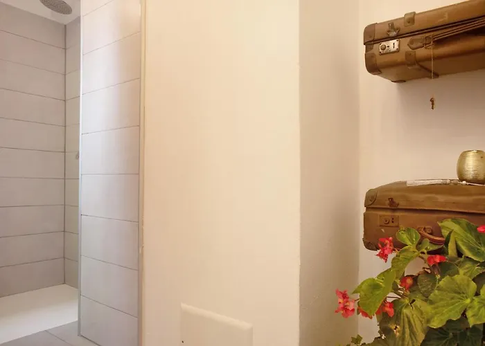 Dimora Vittoria - Maggiore Casalzuigno