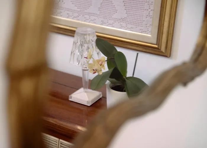 Dimora Vittoria - Maggiore Casalzuigno