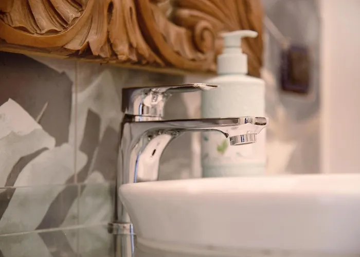 Dimora Vittoria - Maggiore Daire *